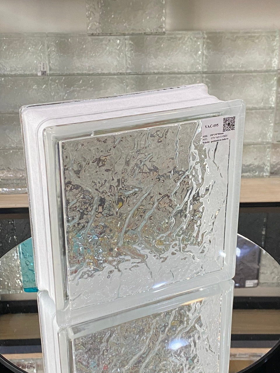 Gạch Kính VAC-095