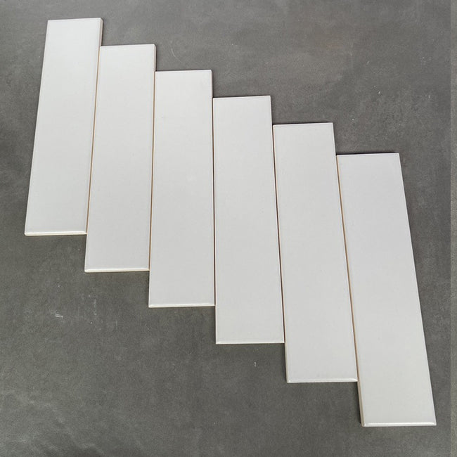 Gạch thẻ Việt Nam, Trắng kem mờ phẳng, KT 50x200 mm, GR0208M, Loại 1 (1 hộp/ 100 viên/ 1m2)