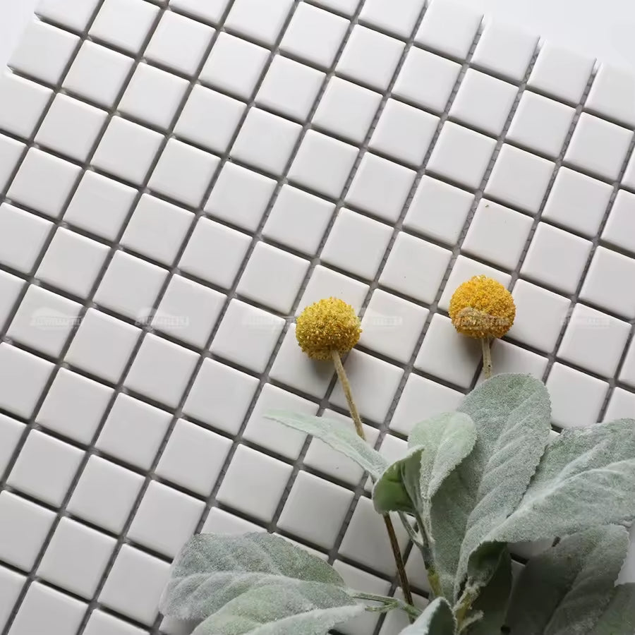 Gạch ốp tường Mosaic men mờ Carrara trắng hiện đại bằng sứ