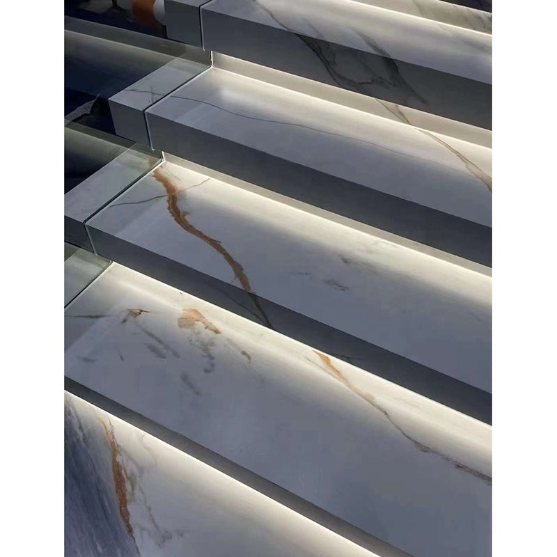 Gạch lát sàn Porcelain vân đá cẩm thạch trắng bóng thiết kế tùy chỉnh và Bậc, cổ bậc cầu thang bằng đá nung kết mờ