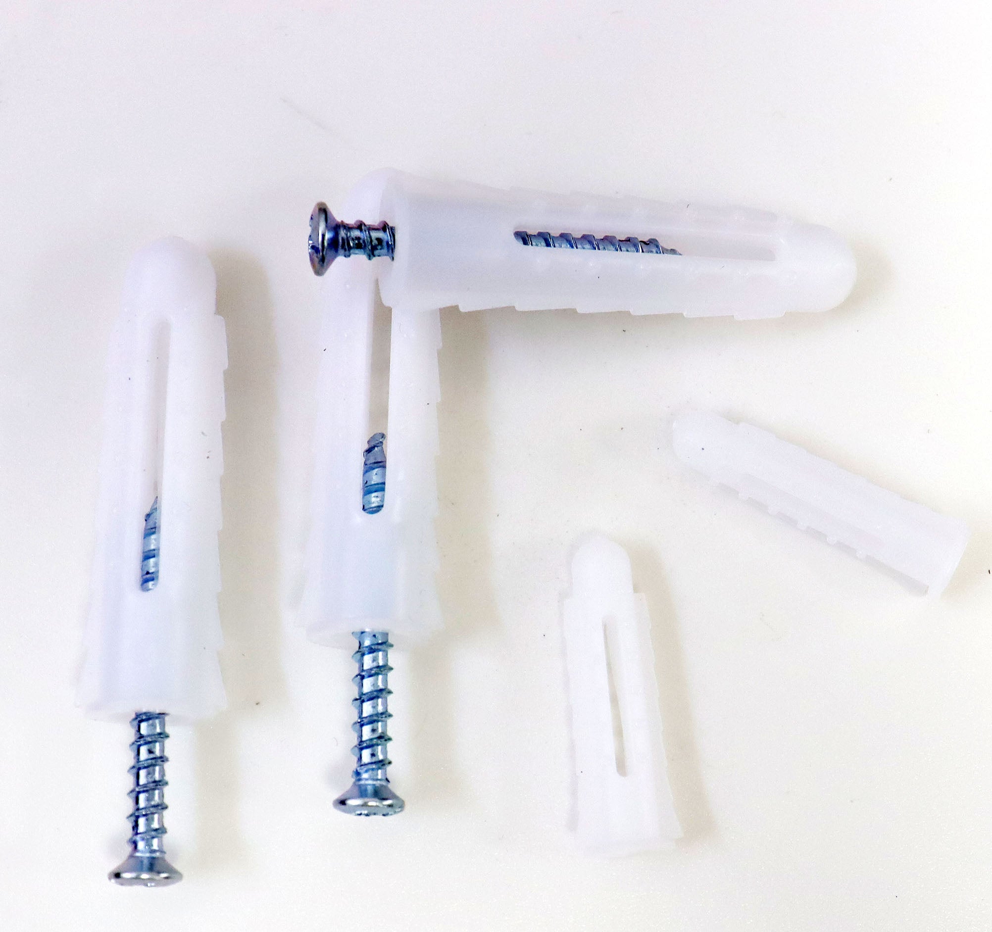 Bu lông nở nhựa nylon chất lượng cao, sản xuất tại Trung Quốc, dùng cho tường thạch cao