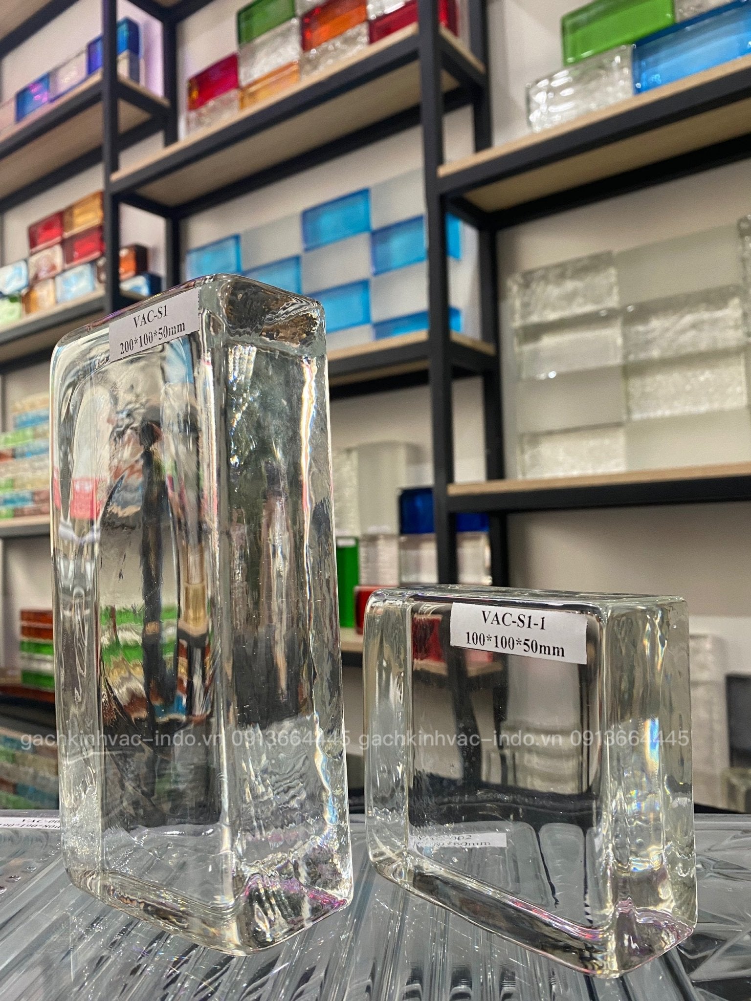 GẠCH KÍNH KHỐI ĐẶC S1 - 1 - Daisan Store