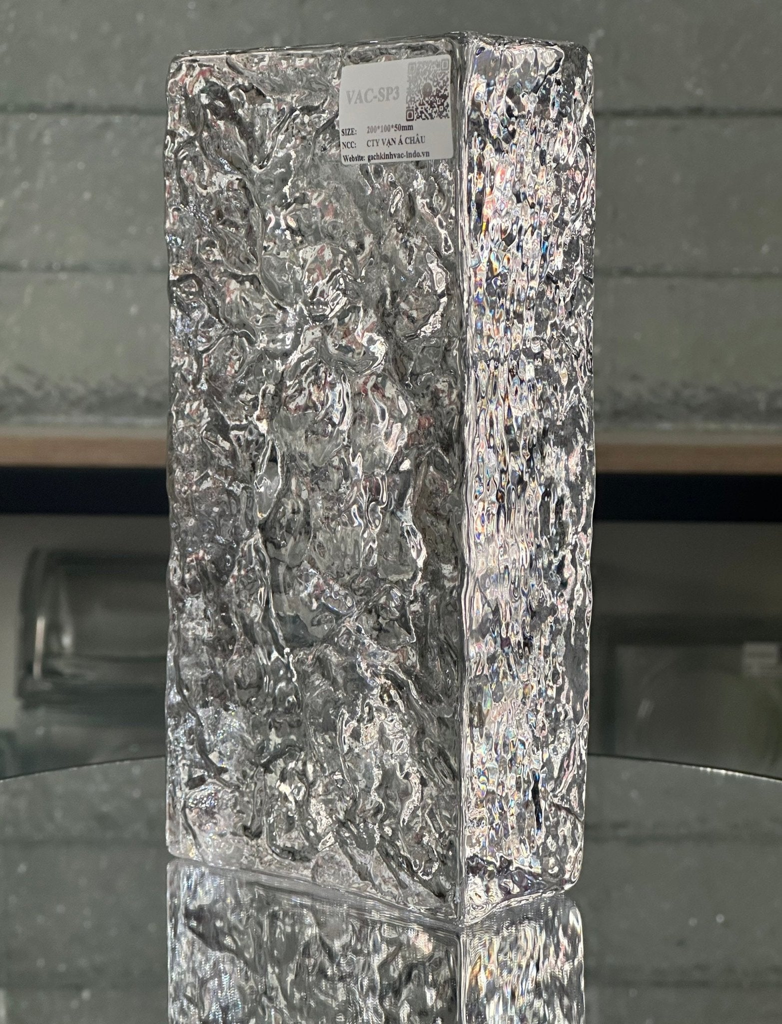 GẠCH KÍNH KHỐI ĐẶC SP3 - Daisan Store