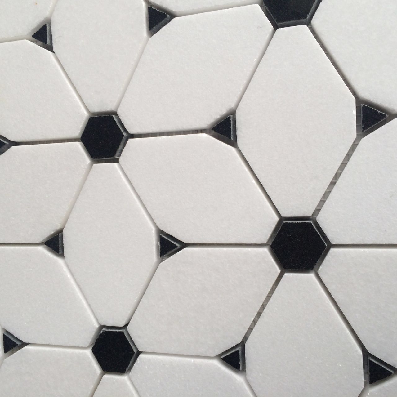 Gạch Mosaic Hiện Đại Thassos Trắng Đen Trang Trí - Daisan Store