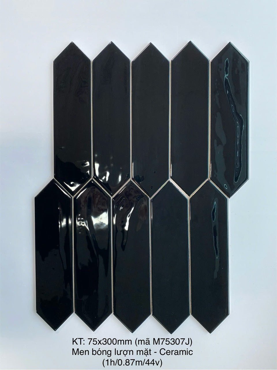 Gạch thẻ mũi tên đen KT 75x300mm mã M75307J (1h/0.87m/44v) - Daisan Store