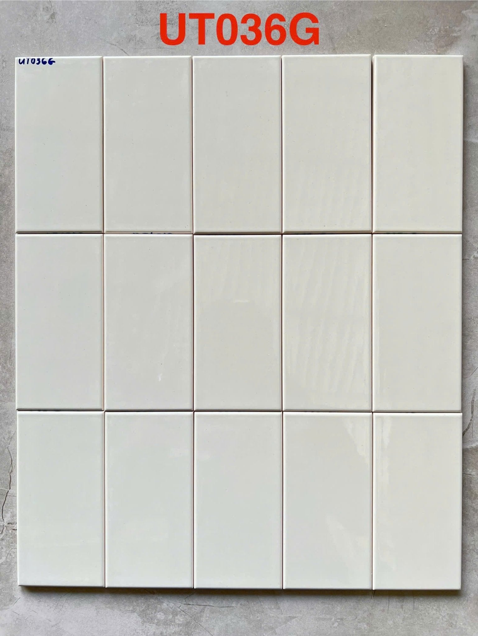 Gạch thẻ Việt Nam KT 75x150mm xám nhạt bòng phẳng loại 1 mã UTO36G - Daisan Store