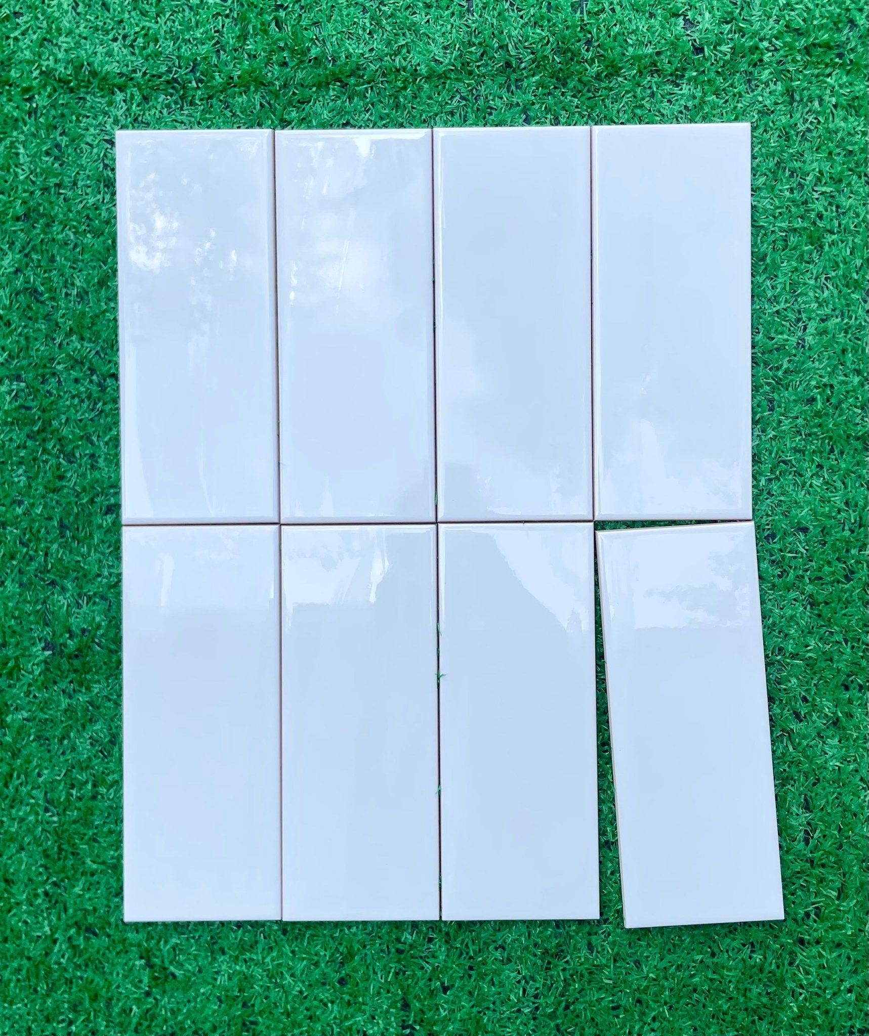 Gạch thẻ Việt Nam trắng bóng phẳng KT 100x250mm loại 1 mã STA10250 - Daisan Store