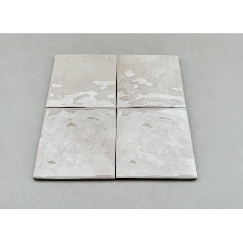 Gạch thẻ Porcelain bóng lượn KT 120x120mm LV12002