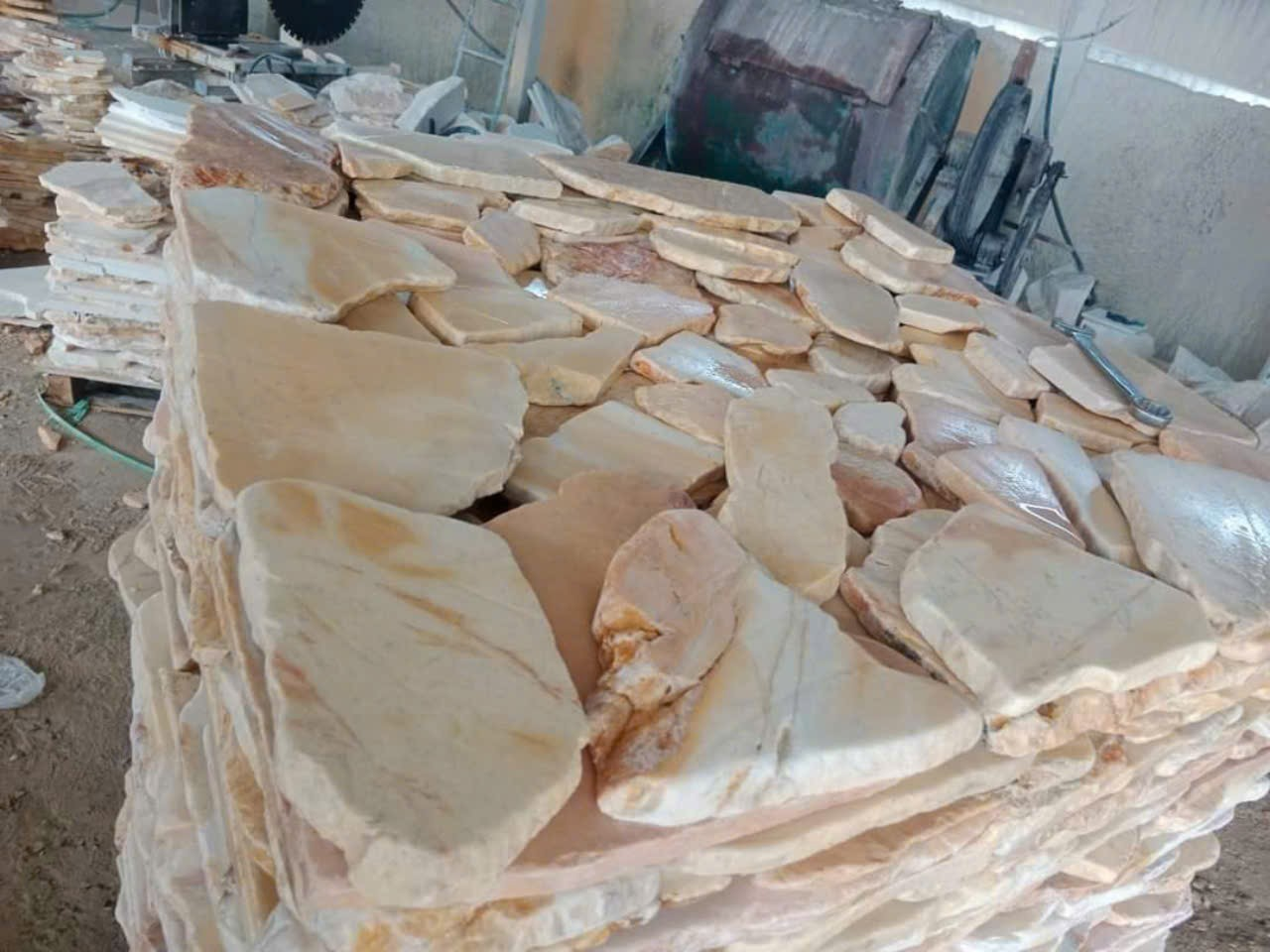 Đá rối vàng quay Nghệ An