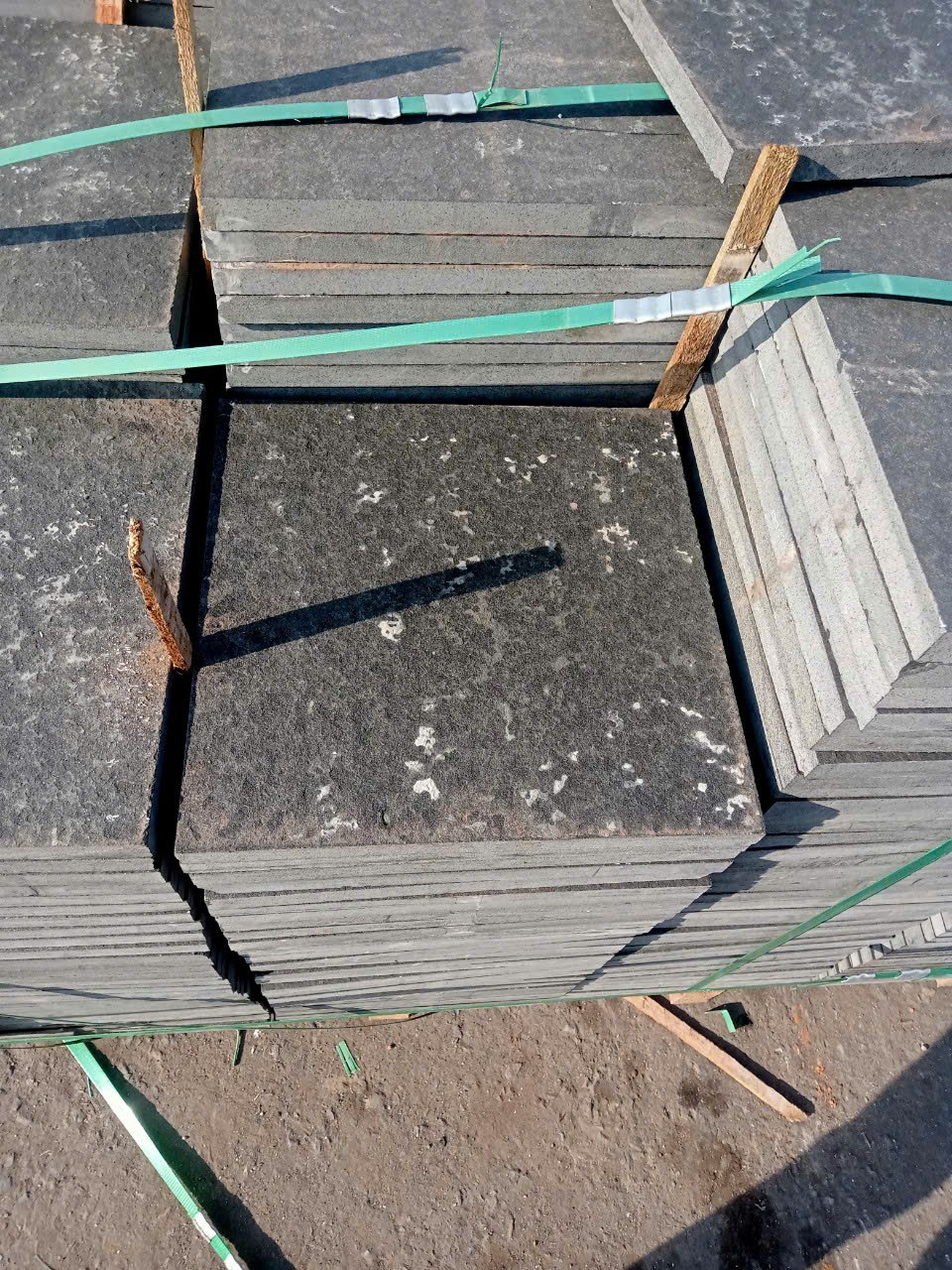 Đá băm xám nghệ An kt 30x60cm