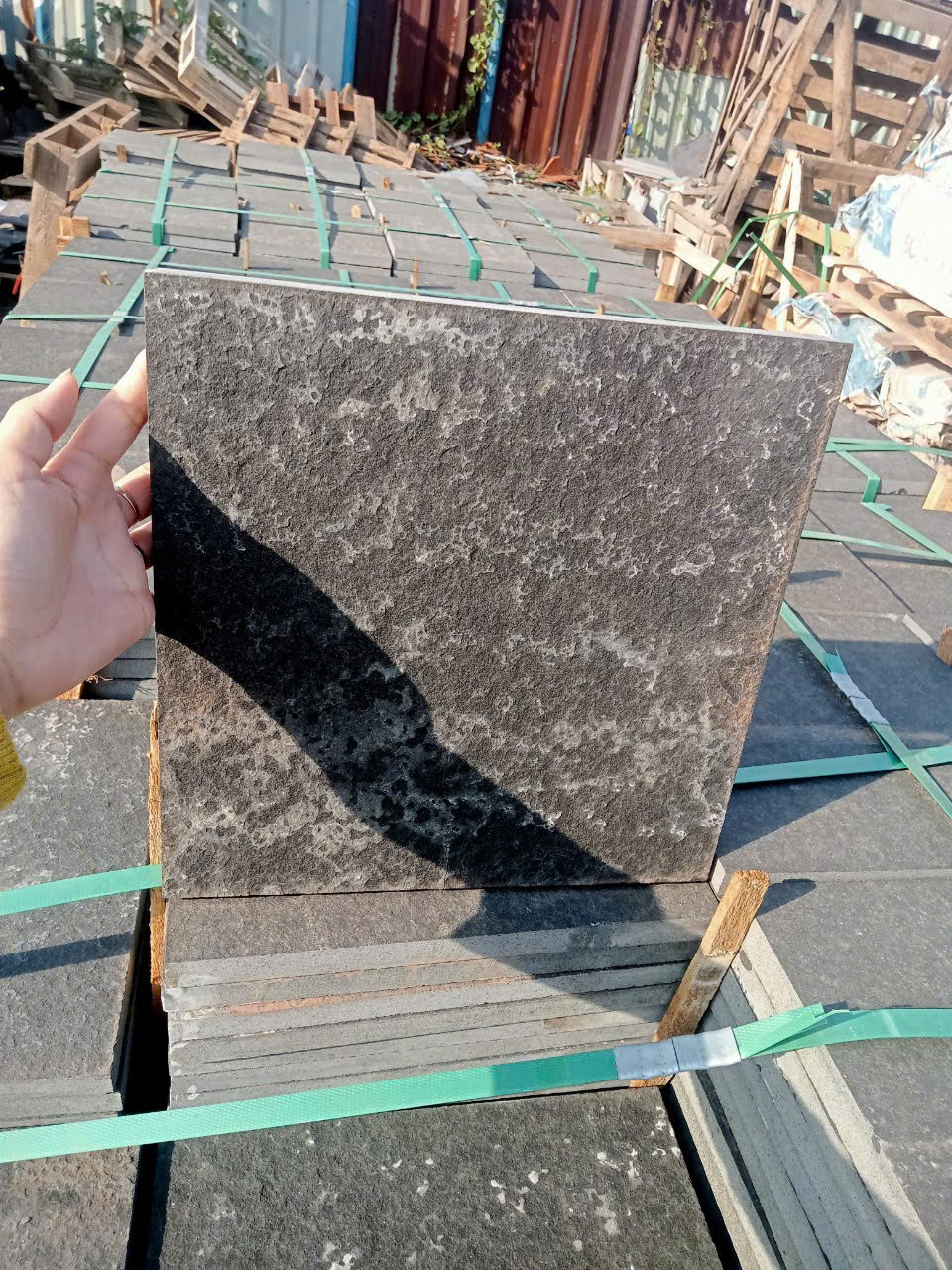 Đá băm xám nghệ An kt 30x60cm