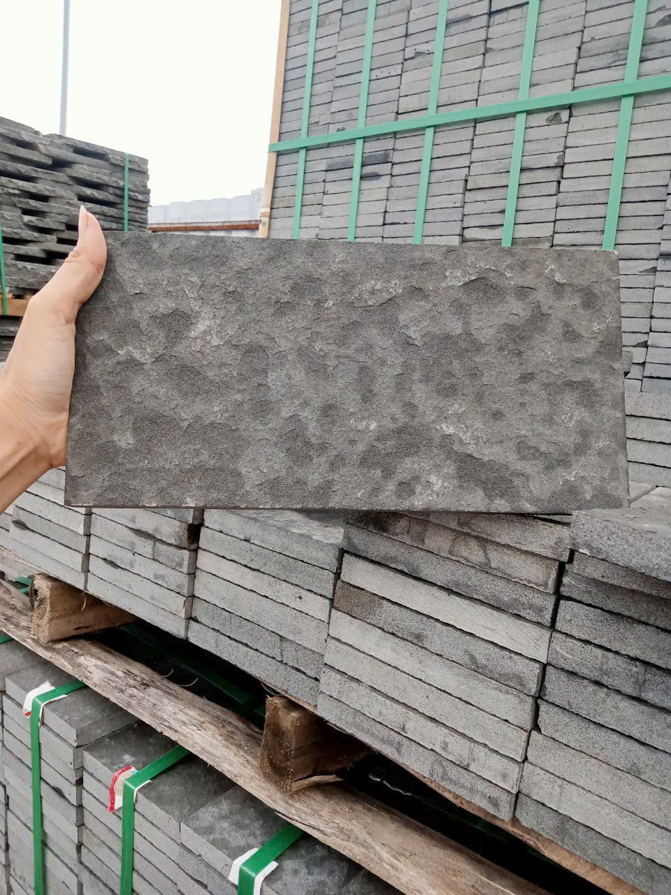 Đá Bazan khò 15x30x1,8