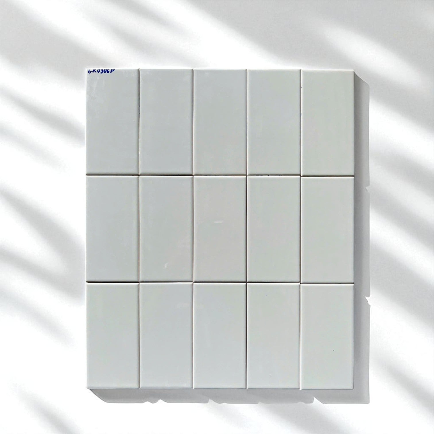 Gạch thẻ 75x150mm xám xanh bóng phẳng mã GR0306P