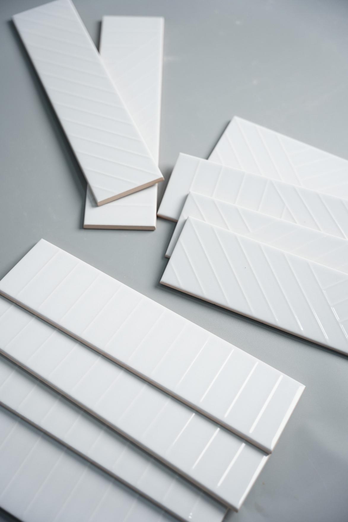 Gạch thẻ 75x300mm họa tiết bóng xám trắng L1 0314-0