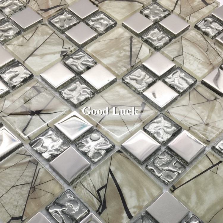 Gạch Mosaic Thủy Tinh Kính Pha Lê Ốp Tường Bếp