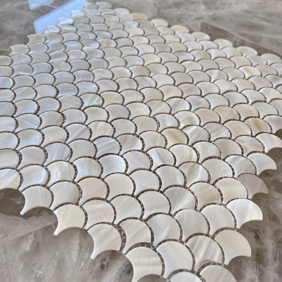 Gạch Mosaic vỏ ngọc trai tự nhiên dán bóc ốp tường