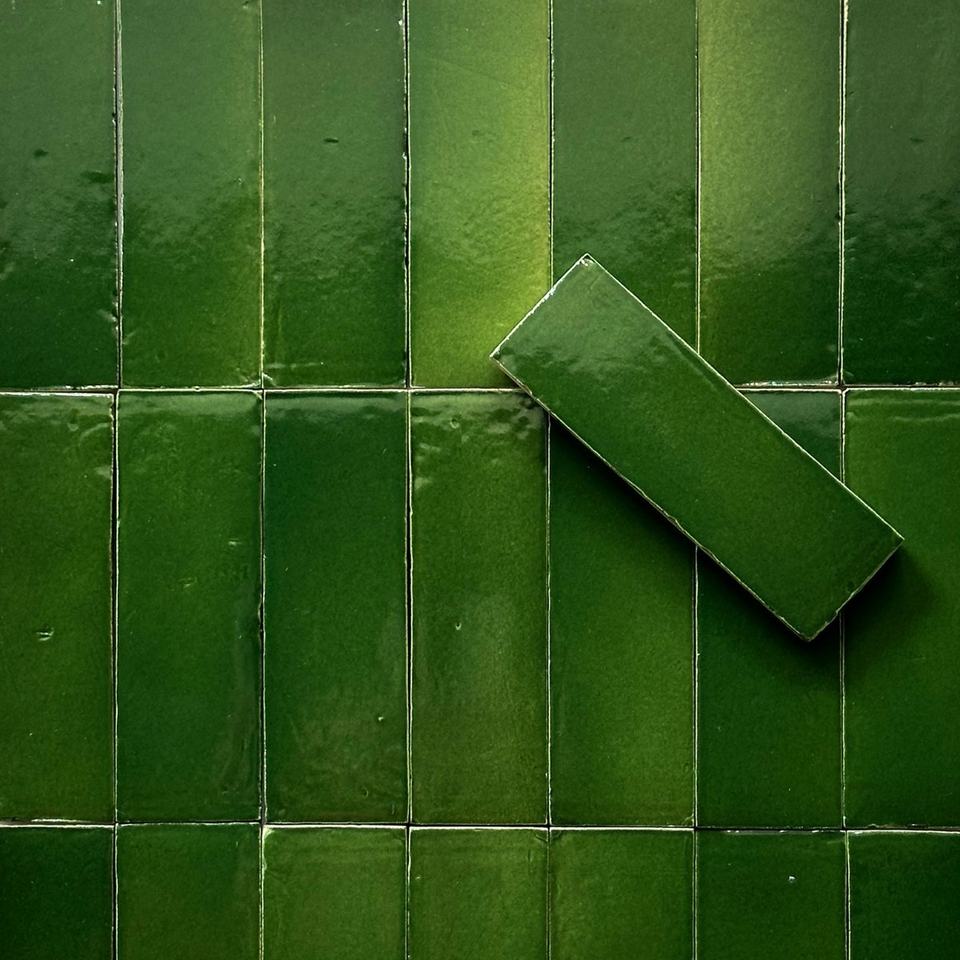 Gạch Gốm Thủ Công Kiểu Ma-rốc Cổ Điển, Màu Xanh Lá Cây Thay Đổi Dần, Sản Phẩm Độc Nhất Vô Nhị