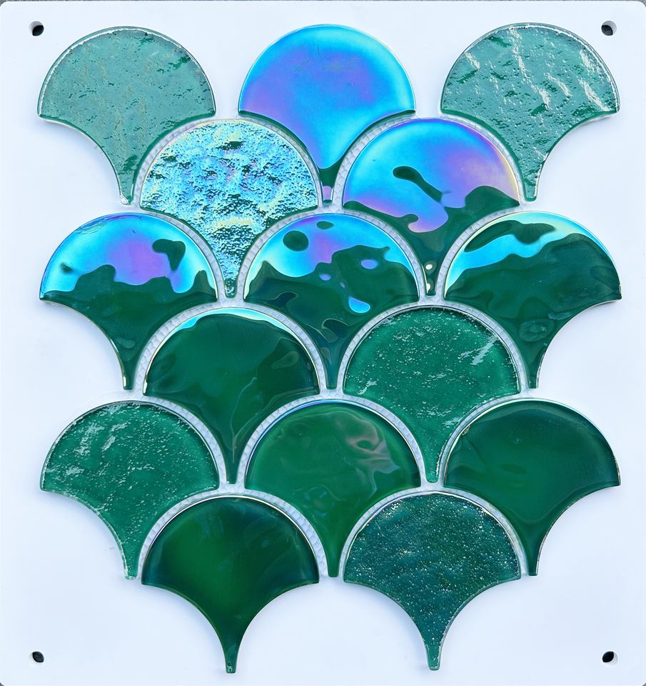 Gạch mosaic thủy tinh màu xanh lá cây đẹp mắt để trang trí nhà cửa