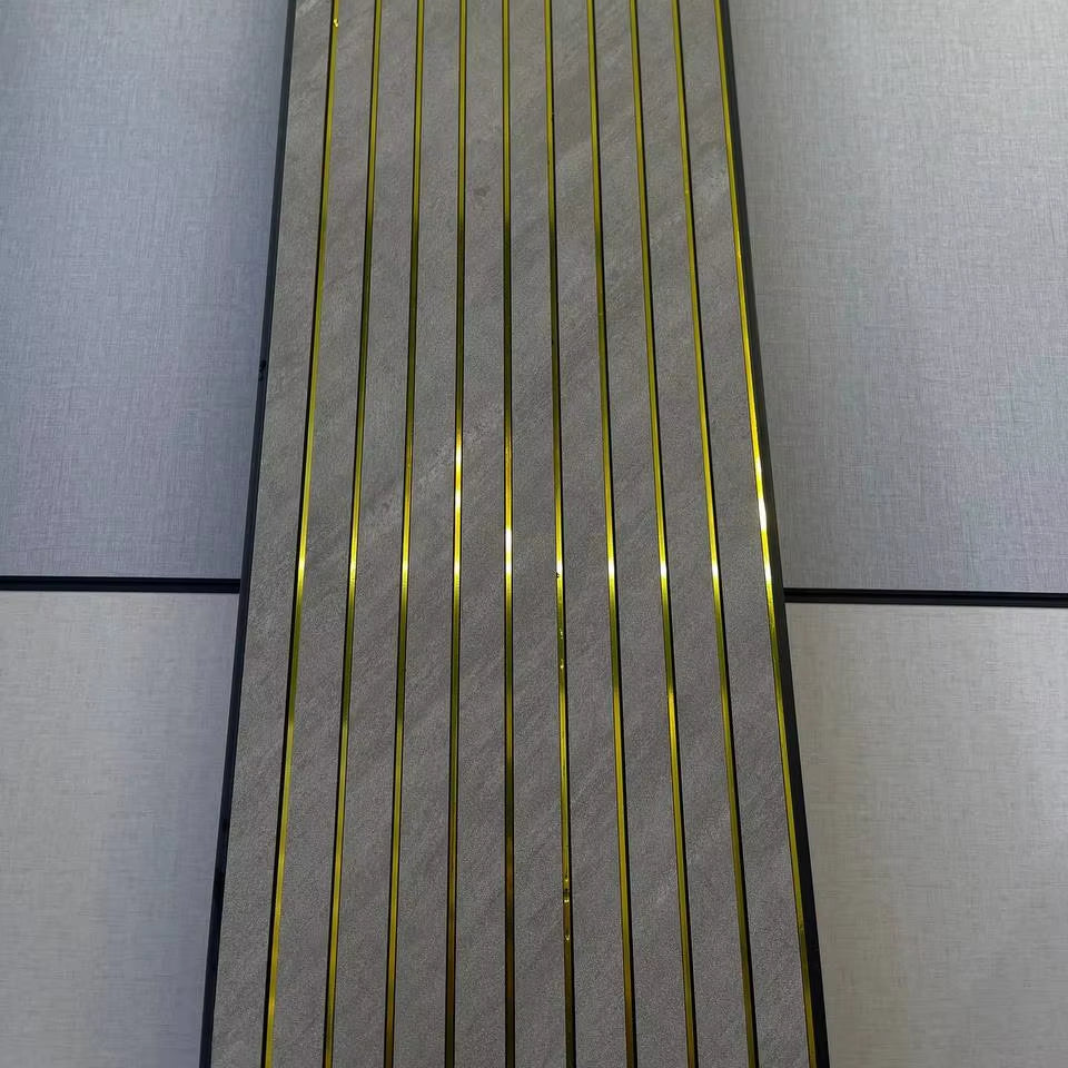 Tấm ốp trần/tường PVC dạng sáo chất lượng cao dùng để trang trí nội thất