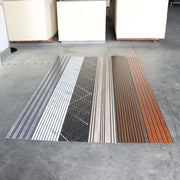 Bán hàng trực tiếp từ nhà máy Tấm ốp tường PVC có rãnh, chống thấm nước, vân gỗ/đá, nền đen, 300*8.5mm dùng cho khách sạn