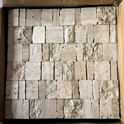 Samistone Hiện đại 3D Đá Travertine Tự nhiên Tấm Gạch Mosaic Tre Xẻ Rãnh Tấm Veneer Linh hoạt cho Tường với Thiết kế Đồ họa