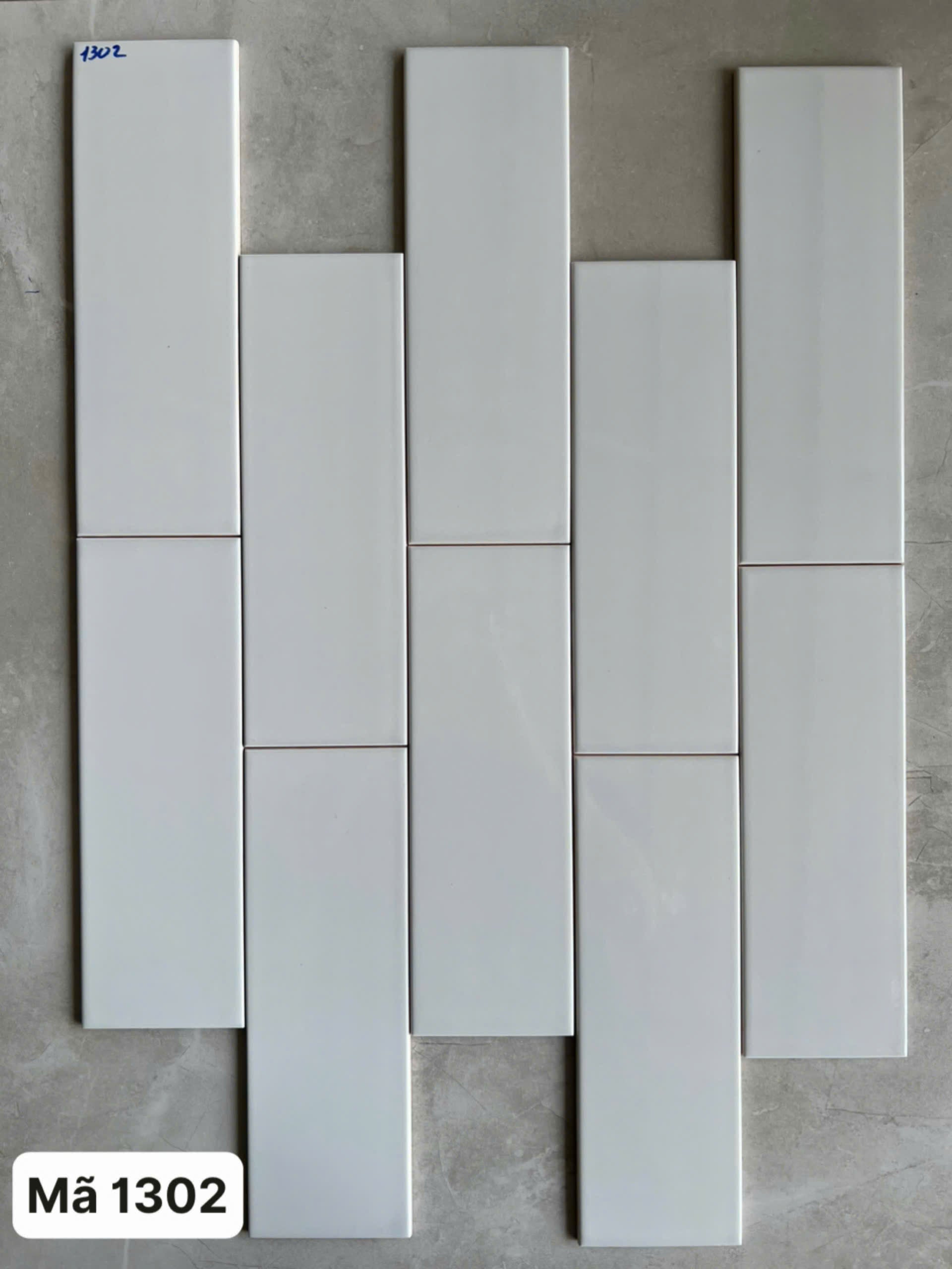 Gạch thẻ Việt Nam xám KT 100x300mm loại 1 mã 0312-1 (STA1302)