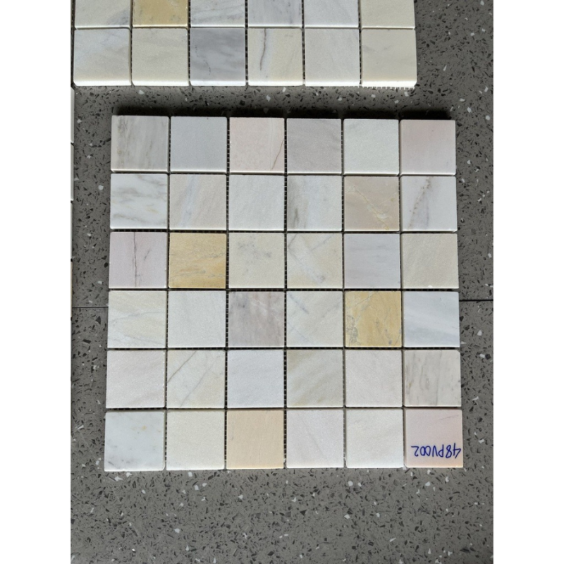 Đá Mosaic vàng chip vuông bóng 48PV002