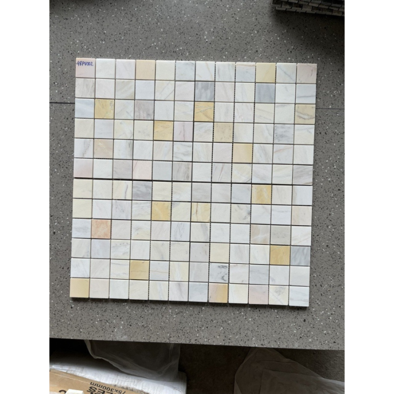 Đá Mosaic vàng chip vuông bóng 48PV002
