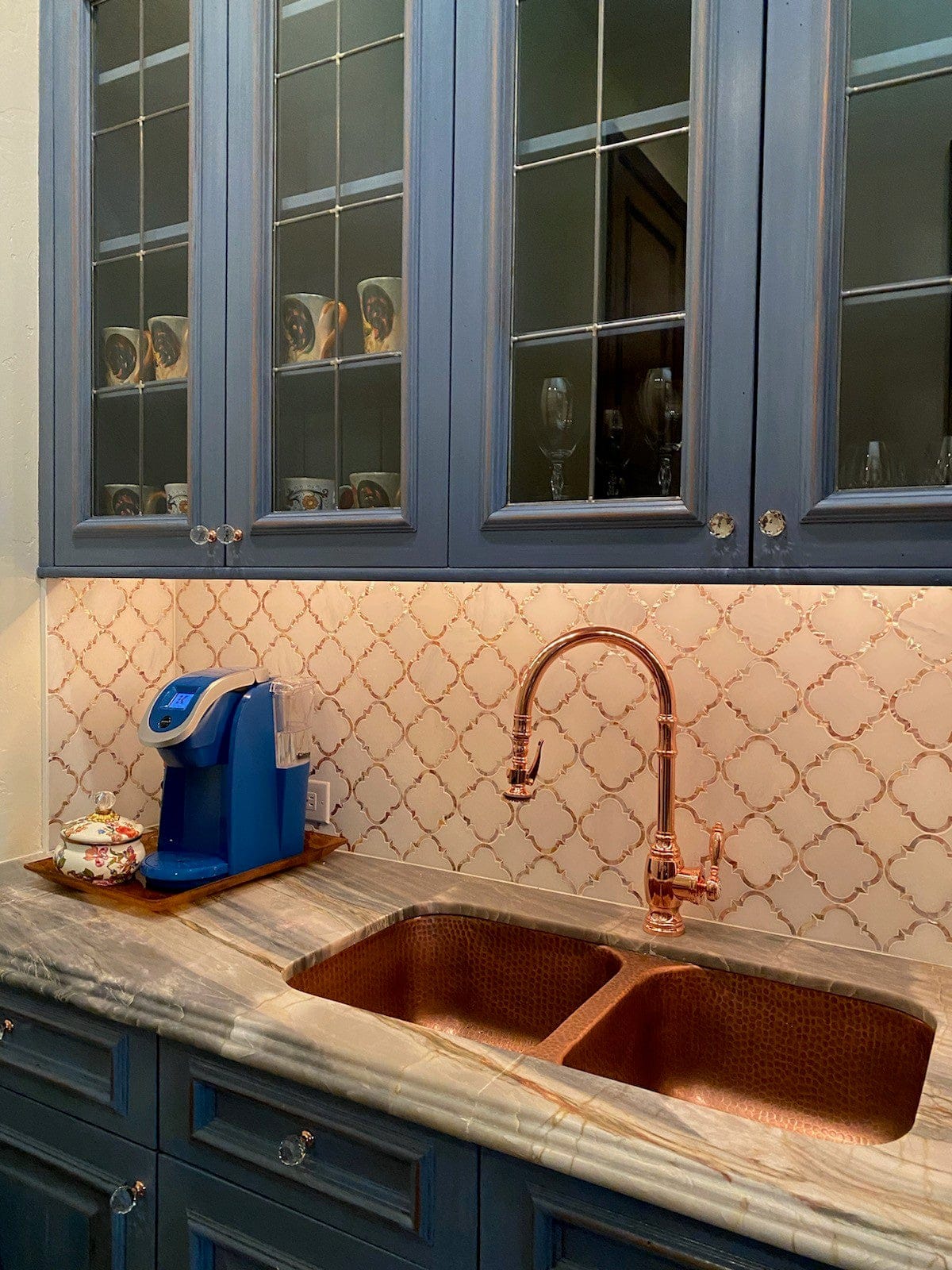 Gạch Mosaic Thủ công Cao cấp ốp tường bếp và phòng tắm chống thấm nước, Chống trơn trượt, Kháng khuẩn, Dễ lắp đặt, Bảo hành trọn đời