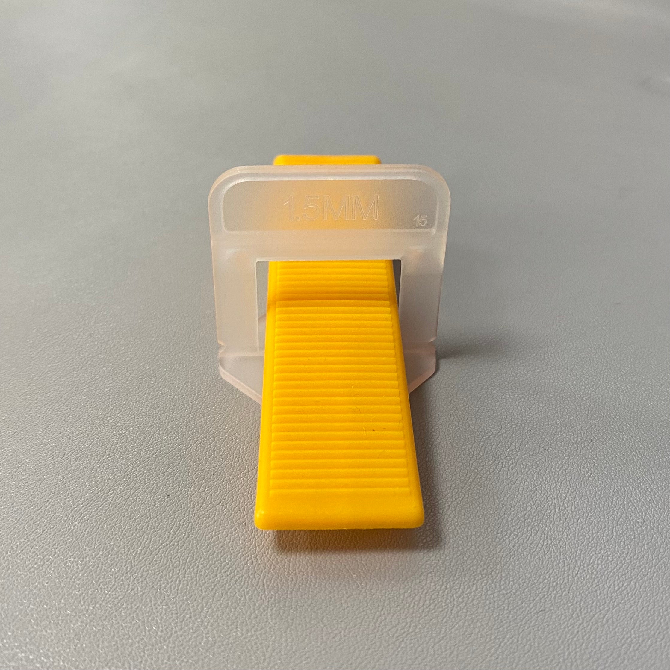 Đệm nhựa cách ly gạch 1.5 mm