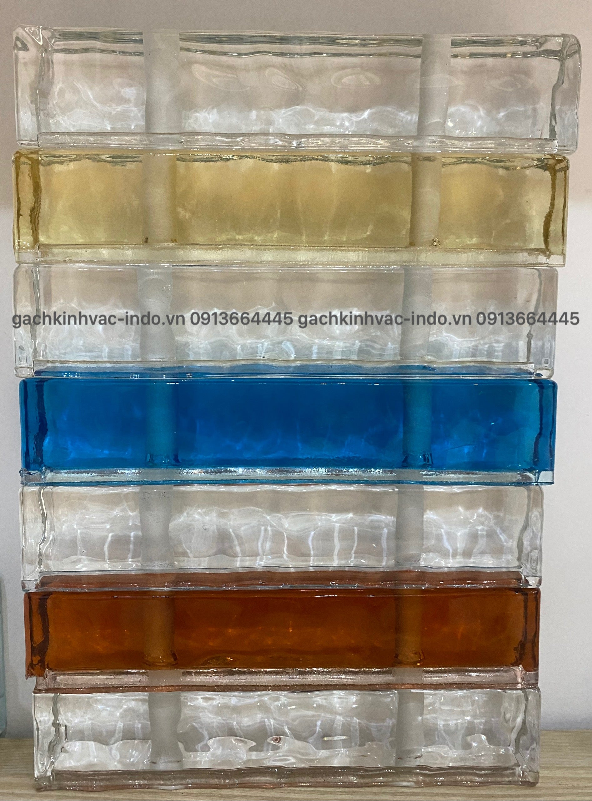 GẠCH KÍNH KHỐI ĐẶC LỖ G4