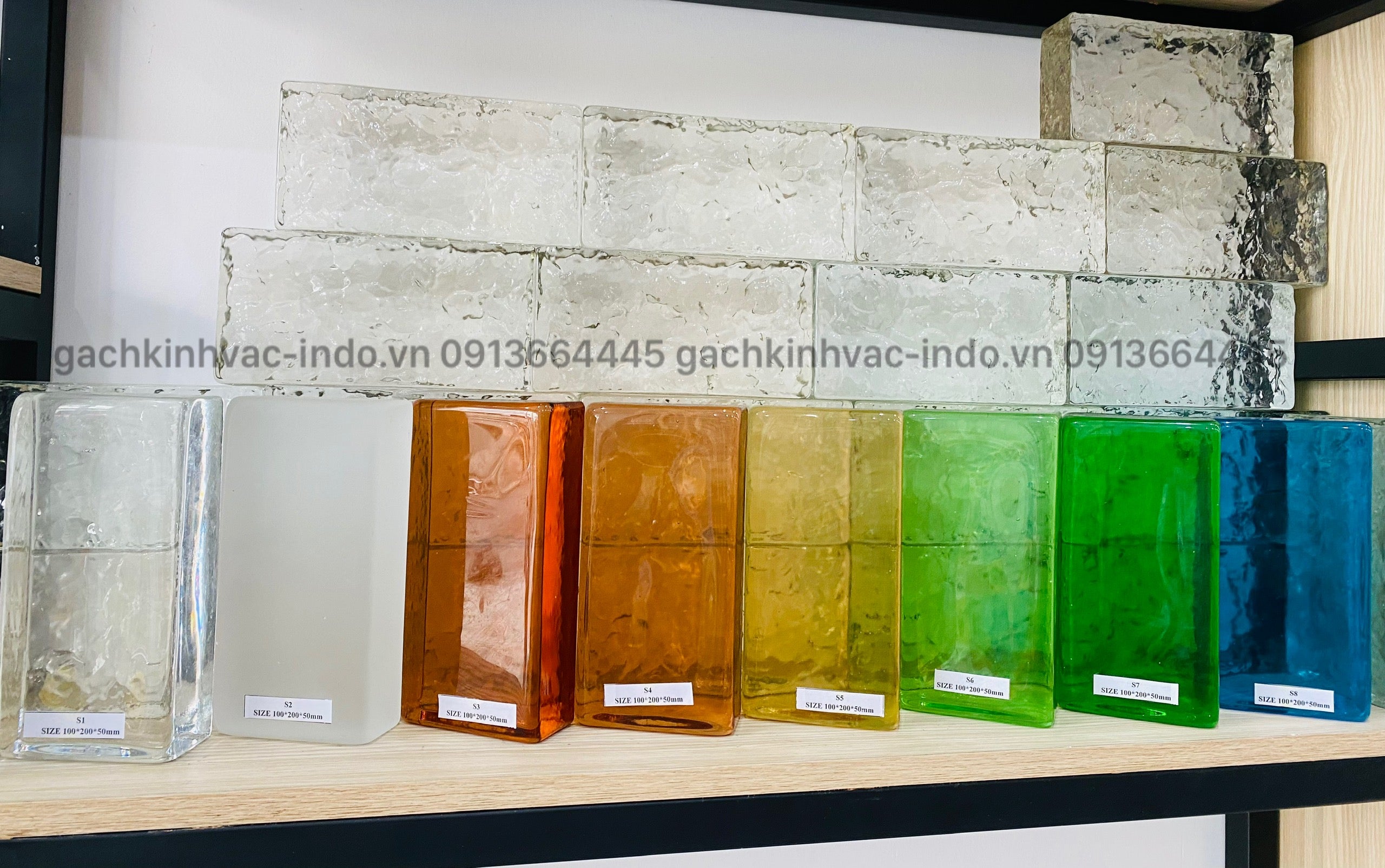 GẠCH KÍNH KHỐI ĐẶC S4