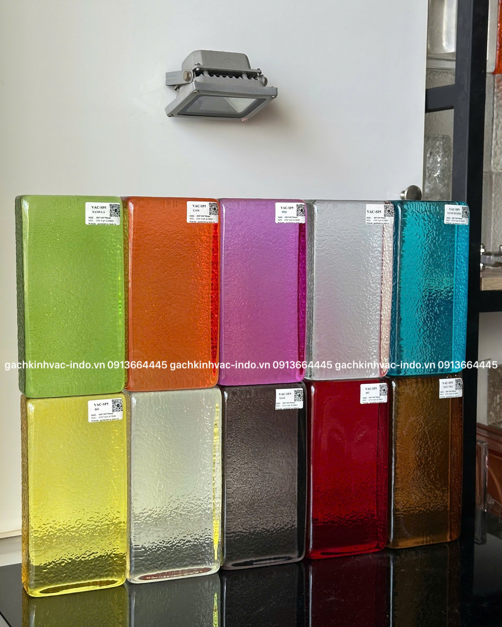 Gạch Kính Khối Đặc SP5 Màu