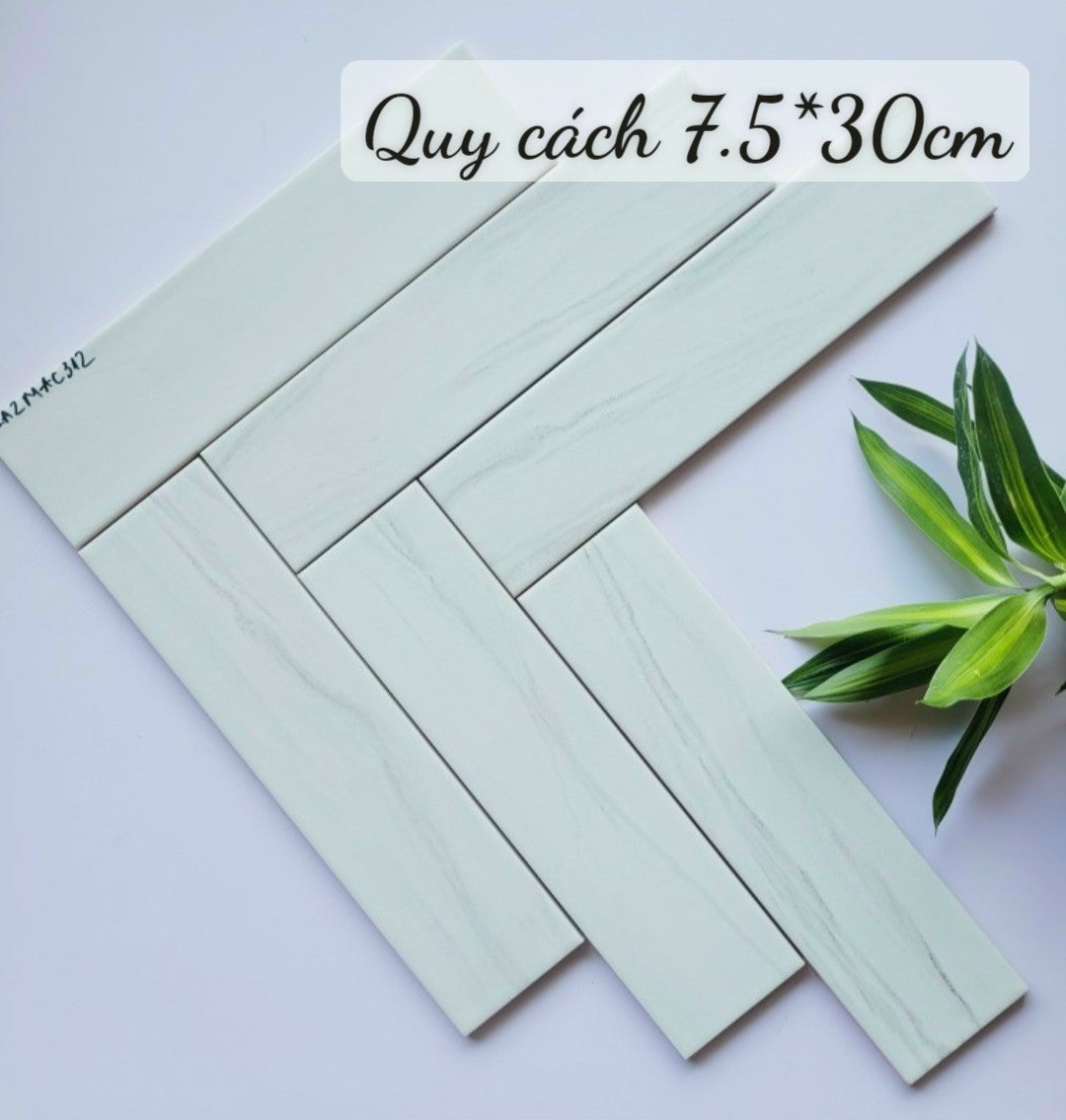 Gạch thẻ Việt Nam, Trắng kem bóng lượn, KT 75x300 mm, CLA2MAC312, Loại – Daisan Store