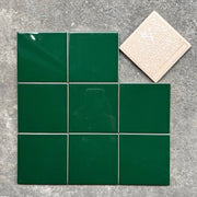Gạch thẻ KT 100x100mm xanh lá bóng phẳng M1112