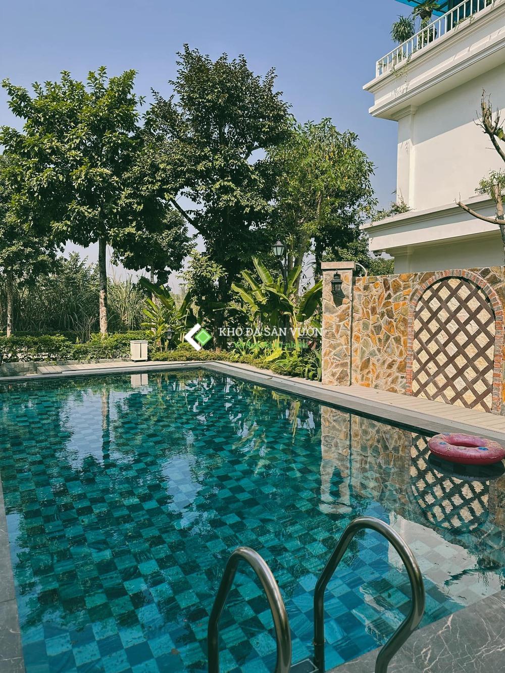 Đá sọc dưa 10×10 lát hồ bơi