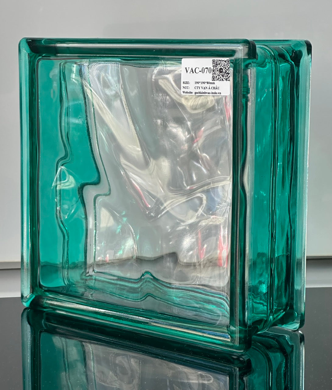 Gạch Kính Vân Mây Xanh Mint VAC-070