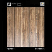 Gạch vân gỗ màu nâu với họa tiết tự nhiên, kích thước 200x1000mm, thương hiệu Khánh Huyền.