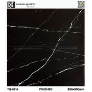Gạch đen bóng với đường vân trắng mảnh, kích thước 800x800mm, thương hiệu Khánh Huyền.