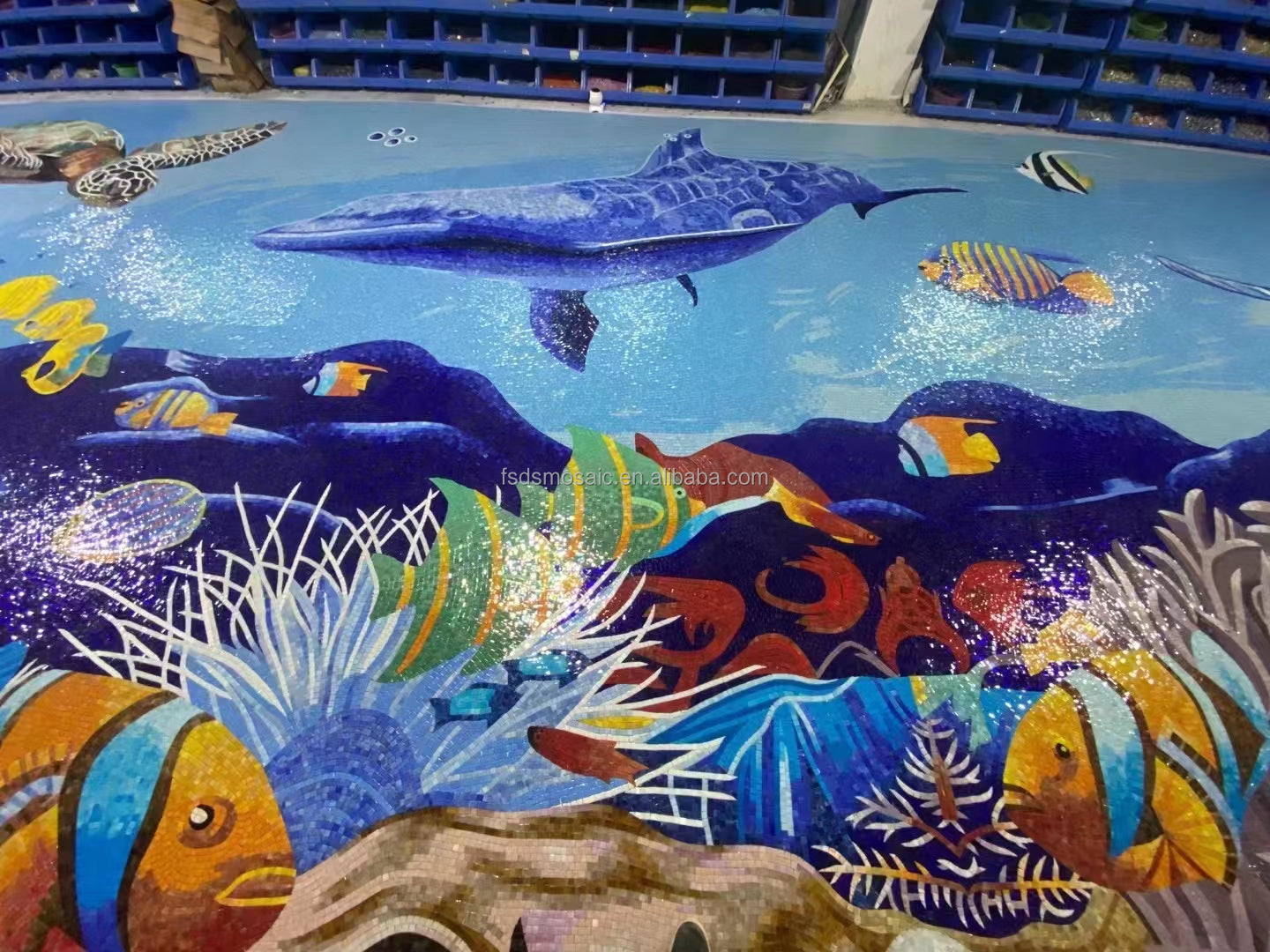 Tranh khảm thủy tinh nghệ thuật rùa biển trang trí phòng tắm cao cấp