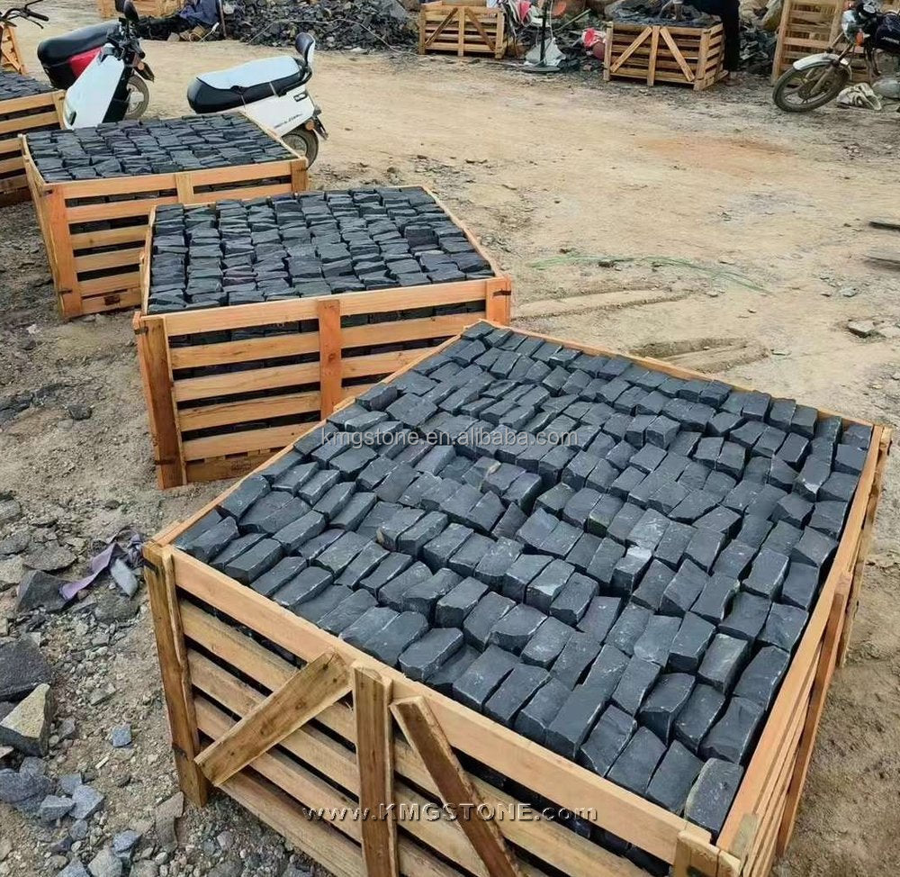 Đá lát đường bazan đen nguyên khối hình khối lập phương