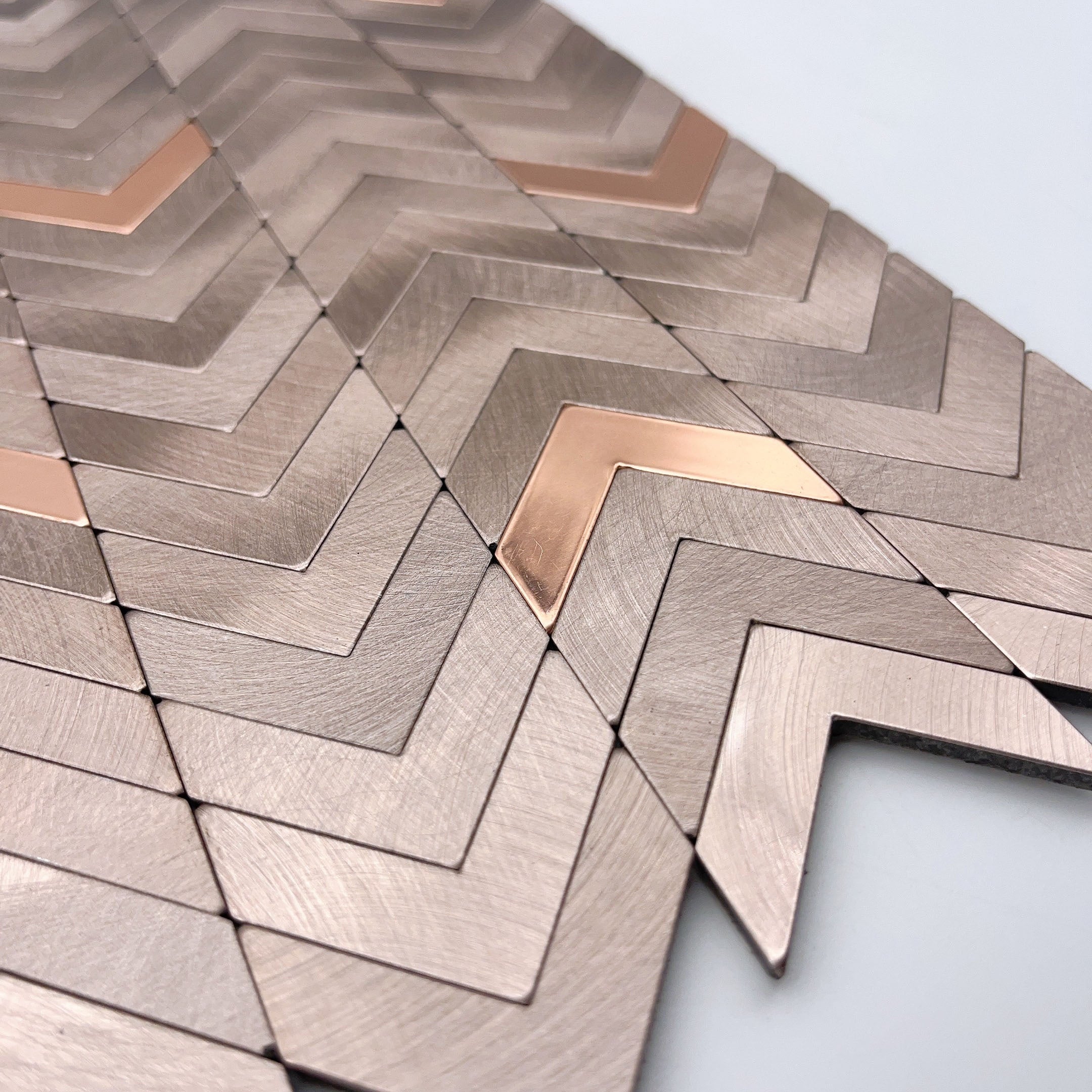 Giá xuất xưởng Gạch bóc dán gương mosaic xương cá phòng ngủ
