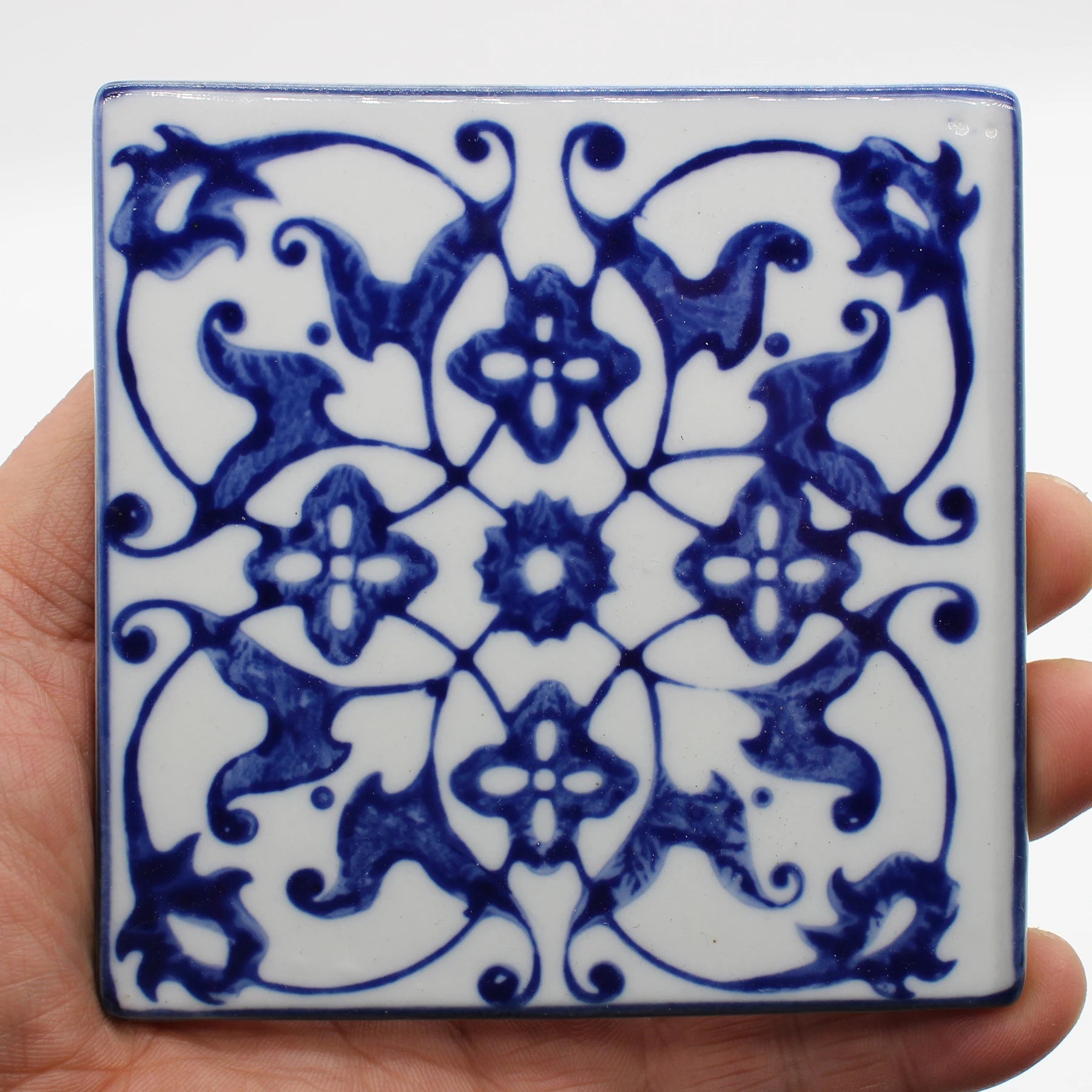 Gạch Men Trang Trí Xanh Trắng - Sắc Màu Ngôi Nhà