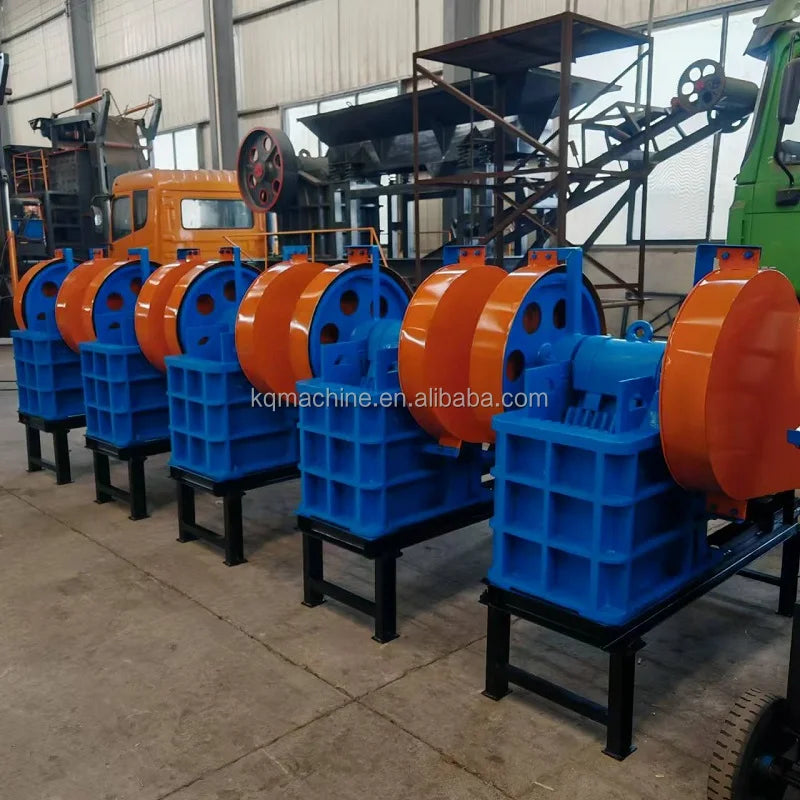 May Nghien Da Di Dong Mini Voi Dong Co Diesel Cong Suat