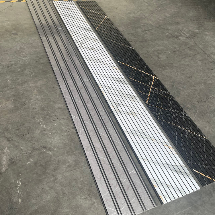 Tấm ốp tường và trần nhựa dẻo cán màng nội thất PVC có rãnh màu đen trang trí cho phòng tắm, khách sạn, văn phòng, biệt thự