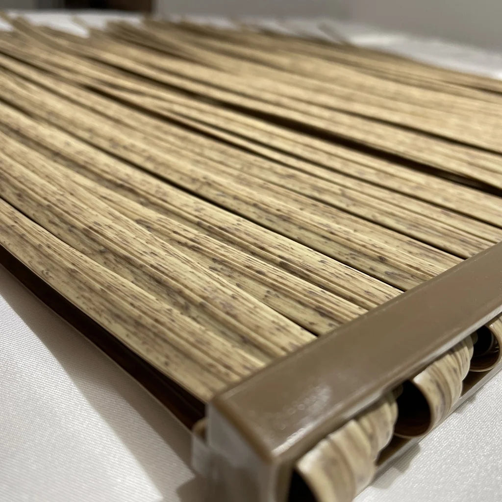 Quality 1 Year Warranty Modern Heat Resistant Plastic Artificial Thatch Roofing Tiles for Hotel Use-CD36