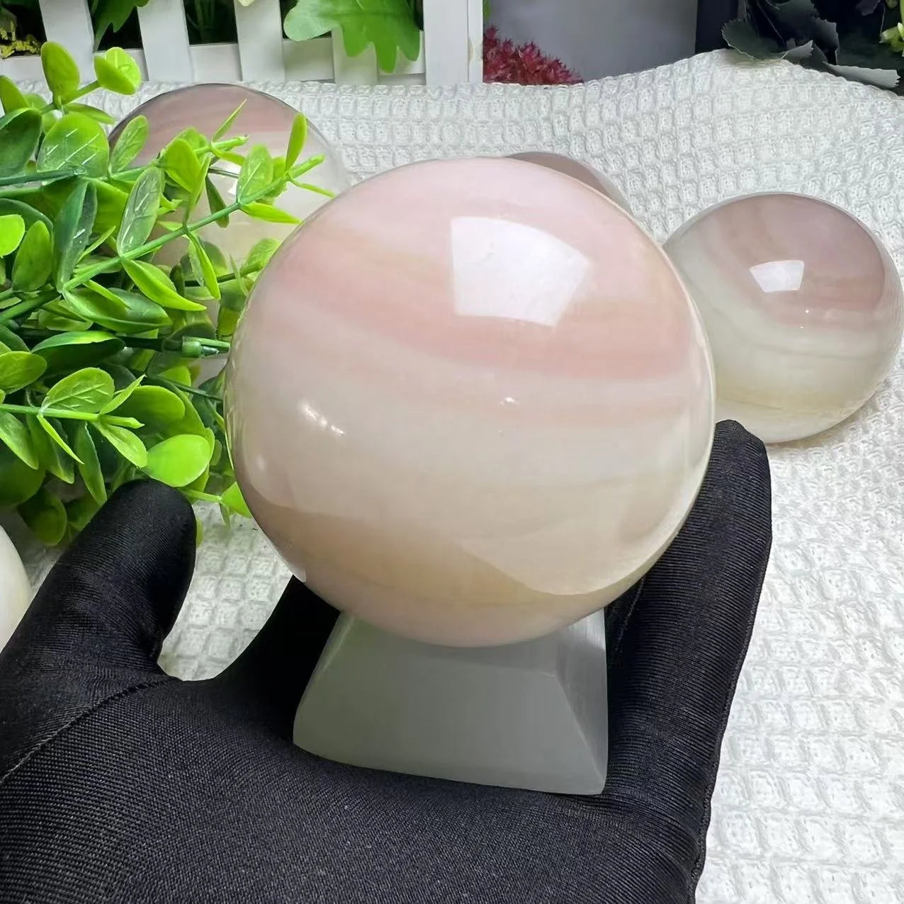 Quả Cầu Onyx Hồng Ngọc Agate Tròn Trang Trí Phong Thủy