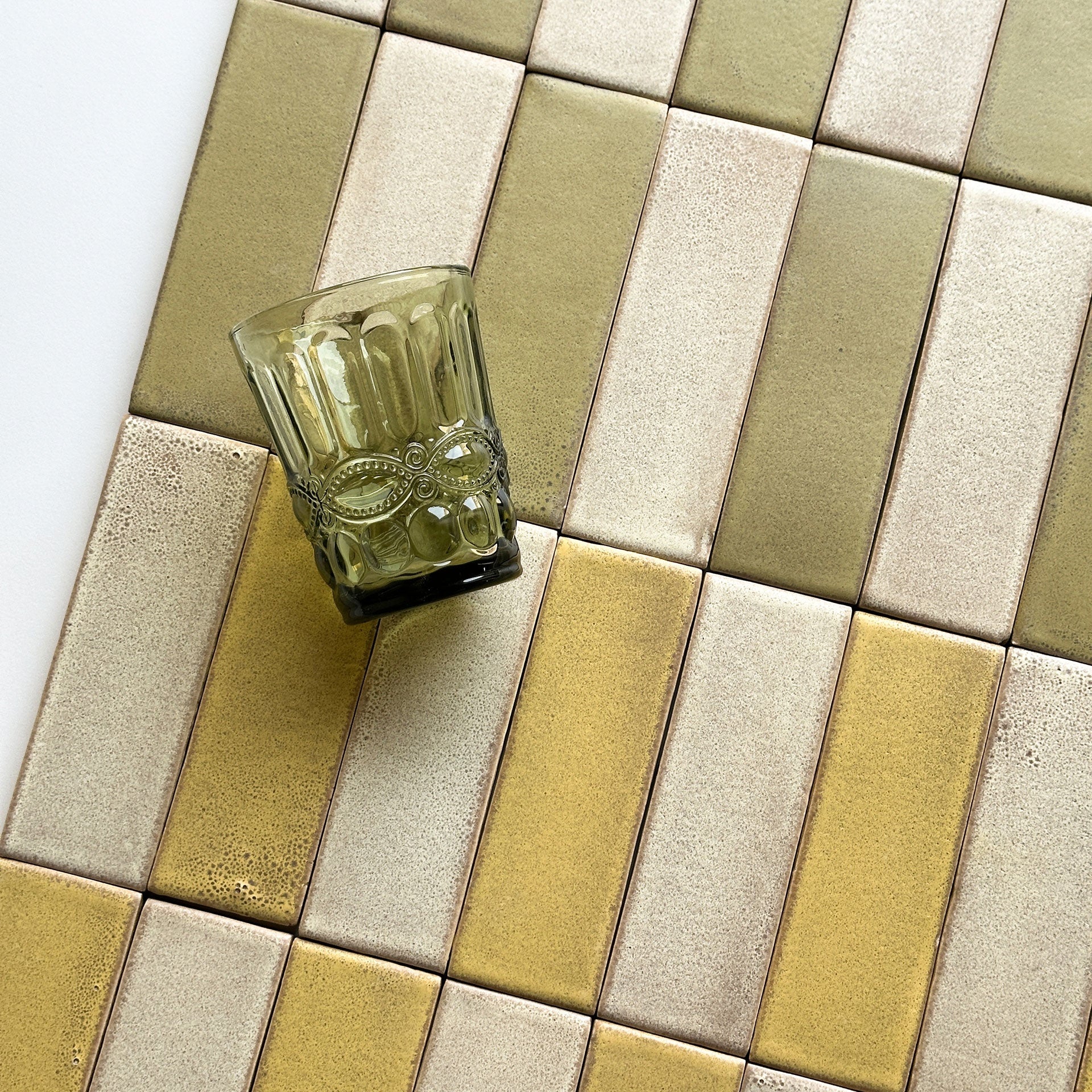 Dòng Gạch Mờ Đa Sắc Thủ Công Sang Trọng Biến Đổi Lò Phương Đông Dùng Cho Nội Thất Chức Năng Gạch Chịu Lửa