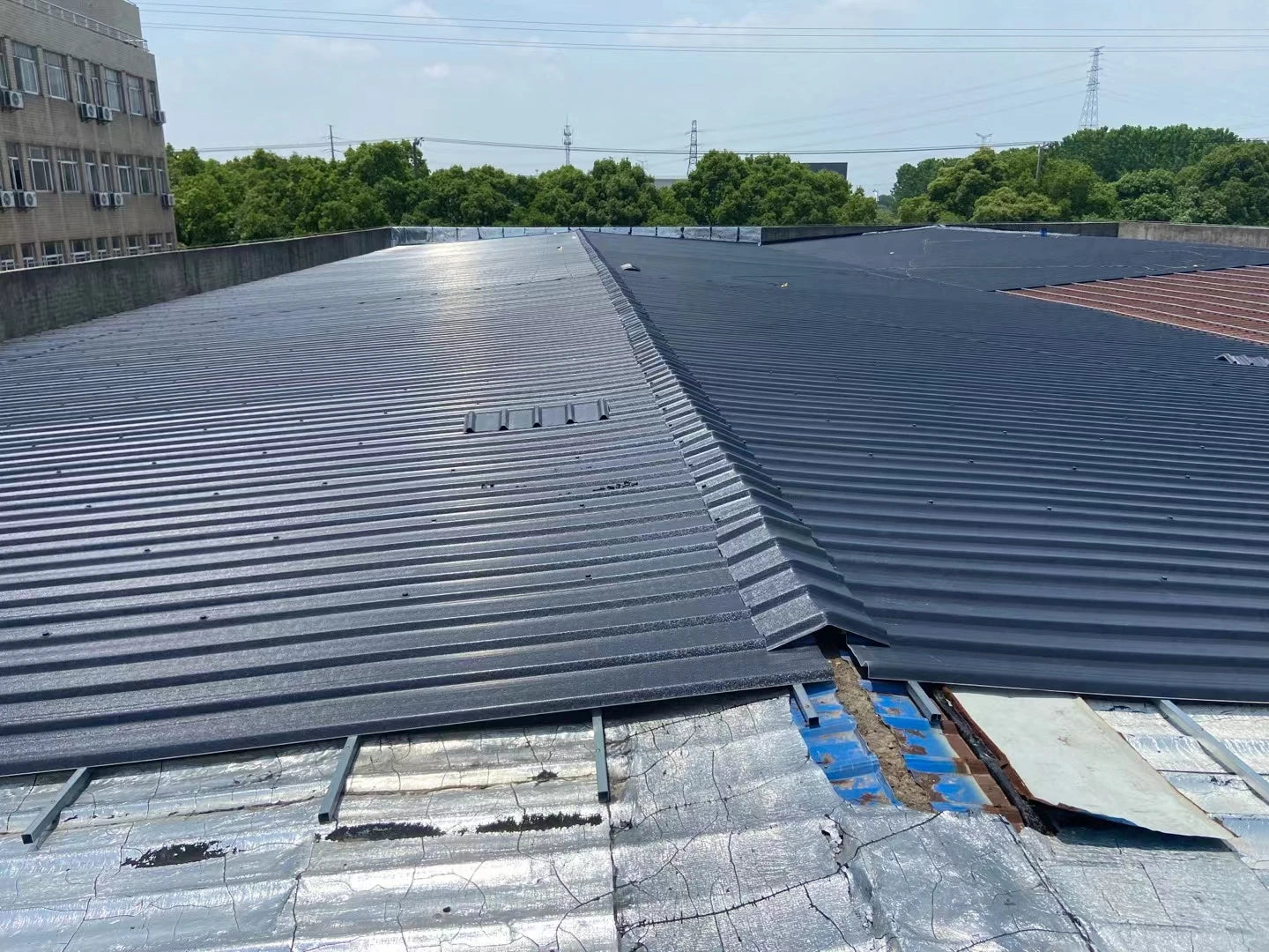 Ngói Nhựa UPVC Cao Cấp - Lợp Bền APVC