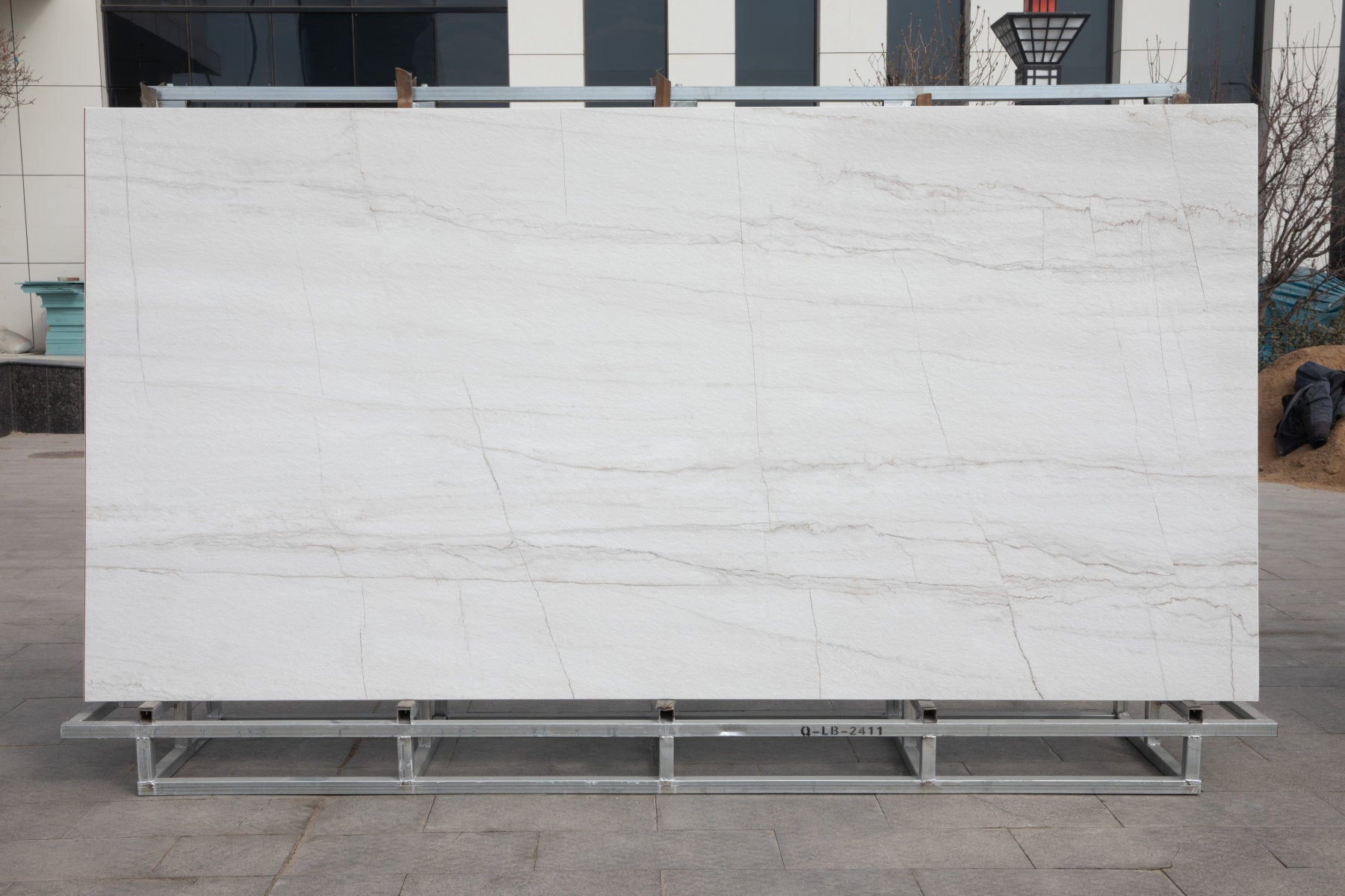 Tấm Đá Nung Kết Brazil Statuario Vân Xám Cho Mặt Bàn Đảo Bếp Sang Trọng